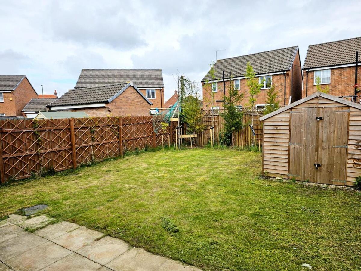 Spacious Modern 4Bd House Kingston upon Hull Exterior photo
